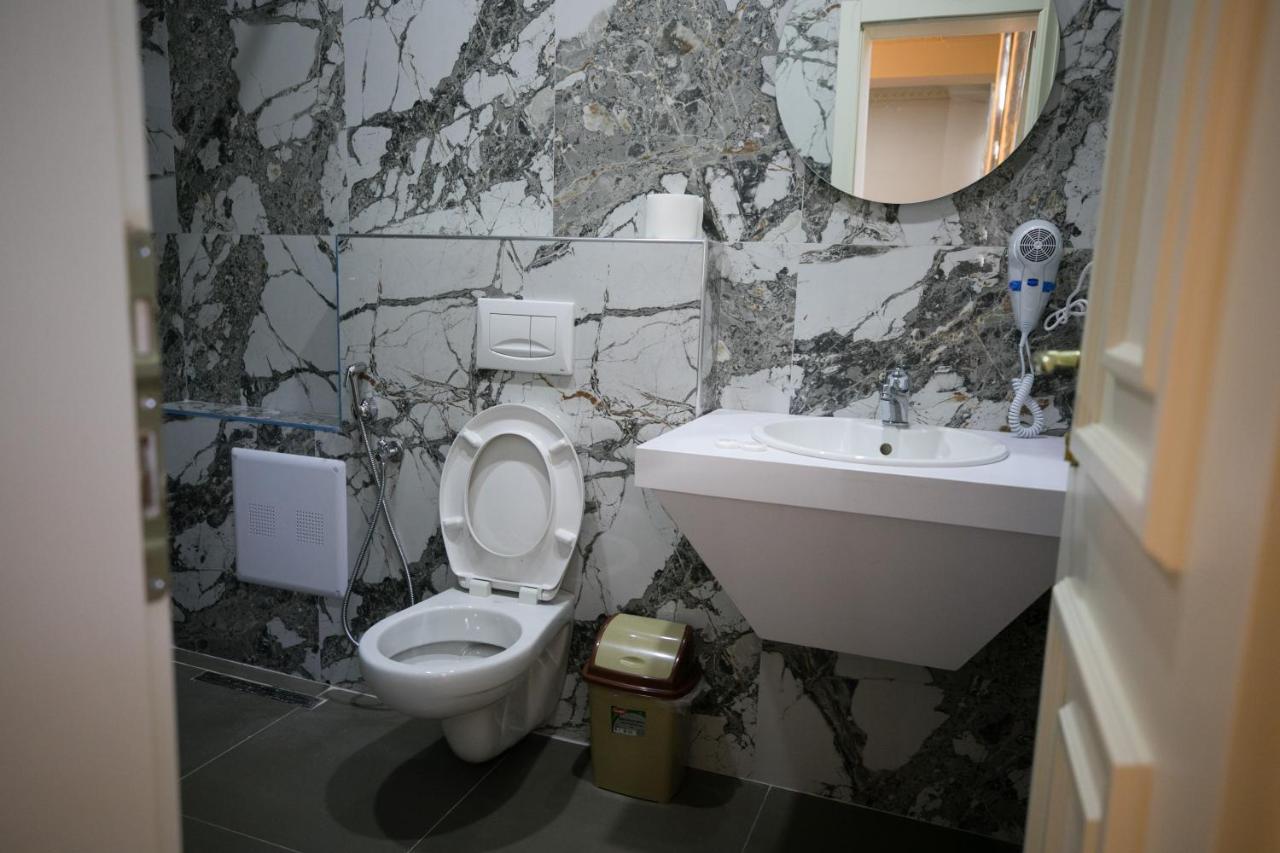 Hotel Lotus Tiran Dış mekan fotoğraf