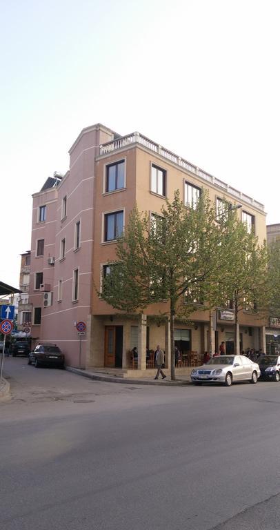 Hotel Lotus Tiran Dış mekan fotoğraf